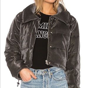 Lovers + friends revolve dee cropped puffer jacket in gunmetal
